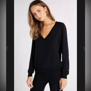 NWT WILDFOX Black Baggy Jumper Lightweight Sweatshirt Sz Small